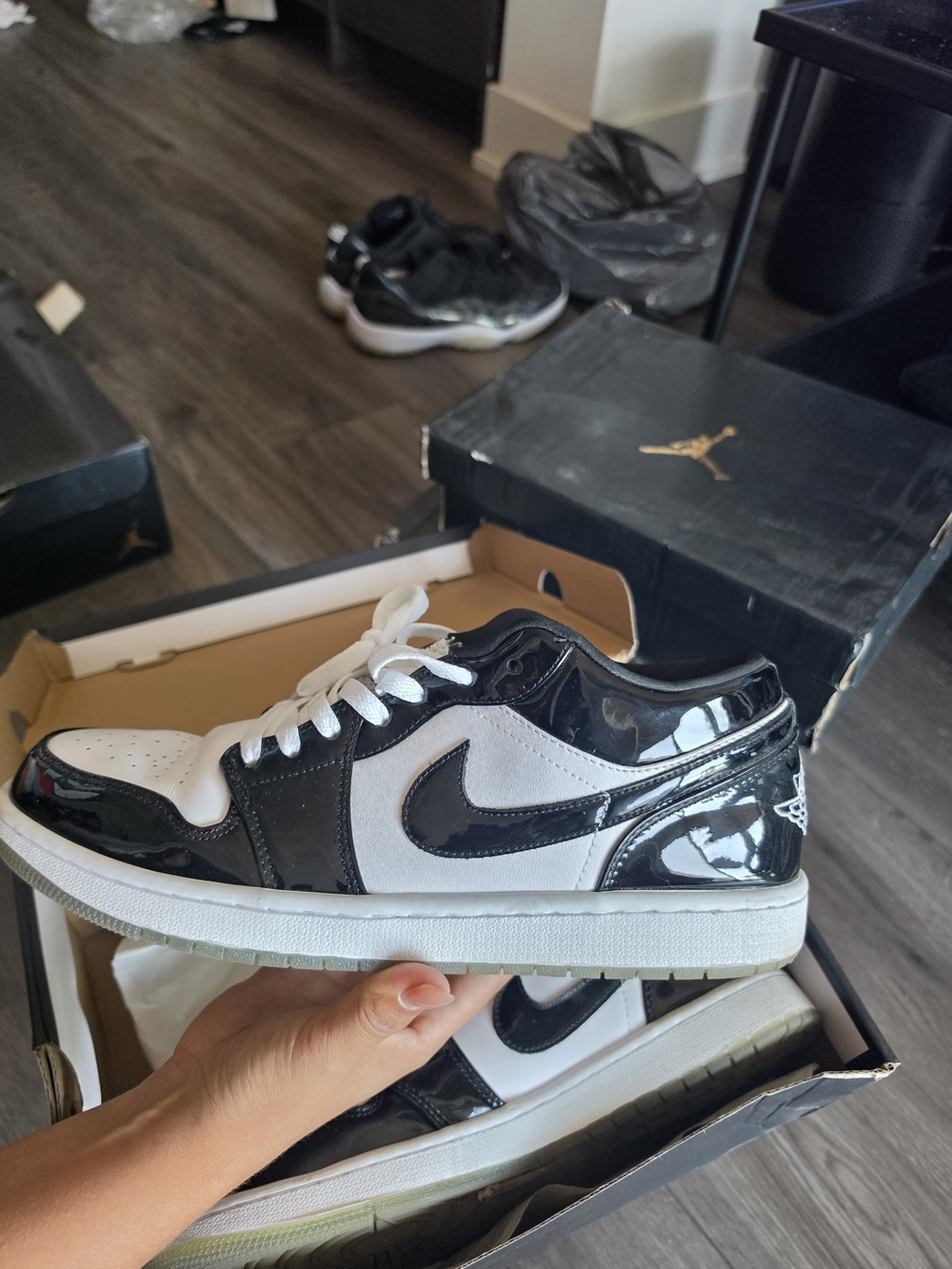 Air Jordan 1 Low SE "Concord"